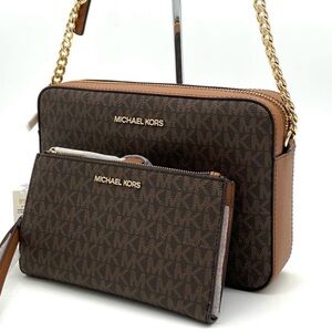 Michael Kors Large EW Crossbody Bag & Large Double Zip Wallet Brown